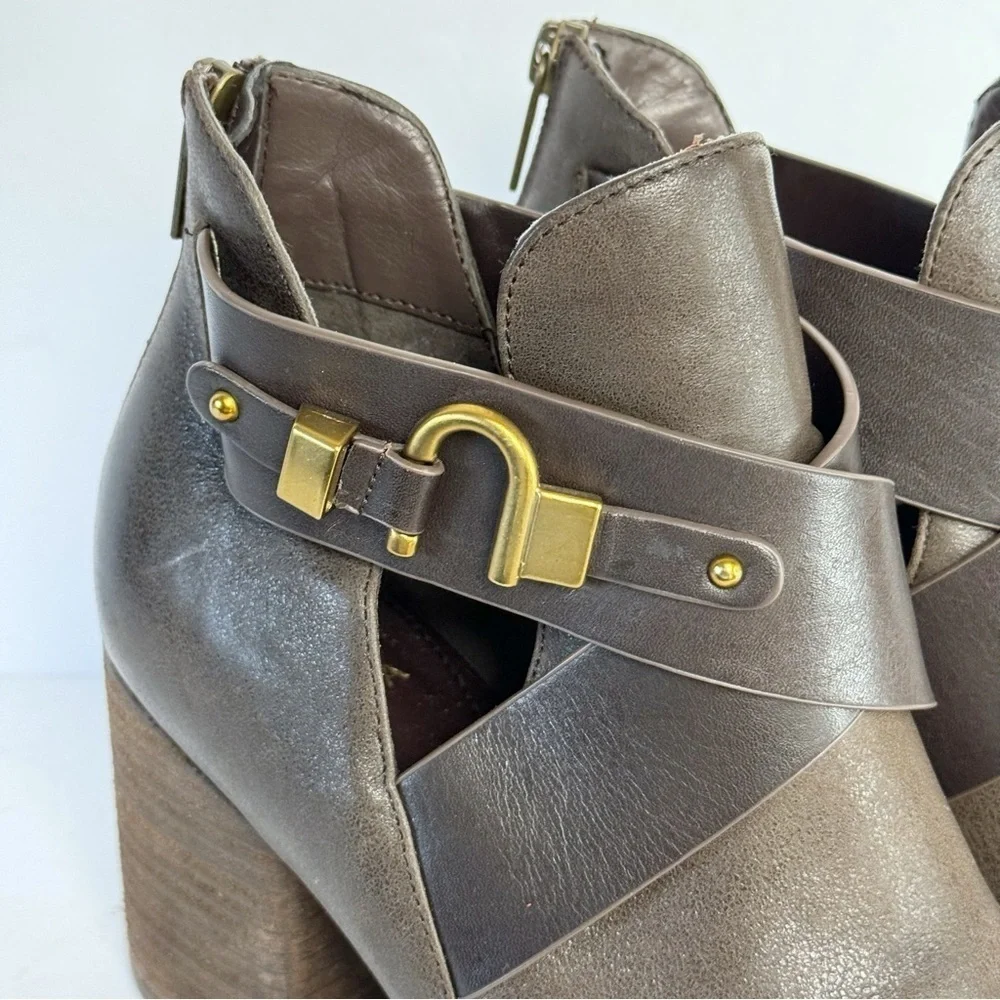Isola Larkin Block Heel Bootie Brown Leather Zip-up Ankle Boots 8 Contemporary